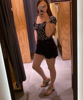 Елена, 21 год, 2 размер груди